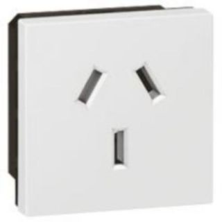 Legrand 572112 csatlakozóaljzat Fehér